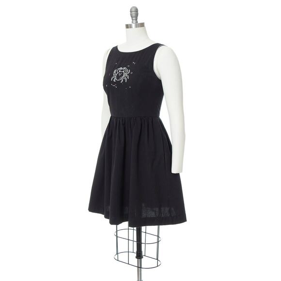 TUESDAY BASSEN 1950s Style Sundress Cancer Astrology Embroidered Black Dress - Picture 4 of 10